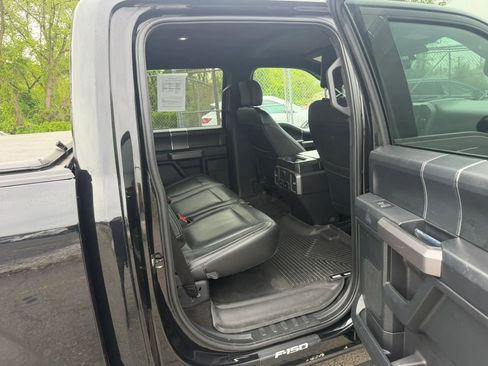 Used 2019 Ford F150 XLT w/ Equipment Group 302A Luxury AWD/4WD image 28