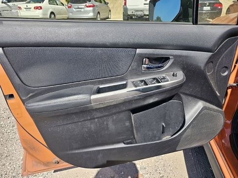 Used 2015 Subaru Crosstrek 2.0i Premium image 12