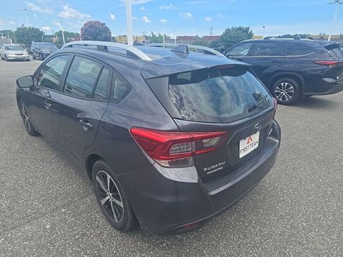 Used 2022 Subaru Impreza 2.0i Premium AWD/4WD image 7