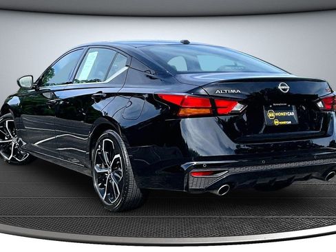 Used 2024 Nissan Altima 2.5 SR FWD image 4