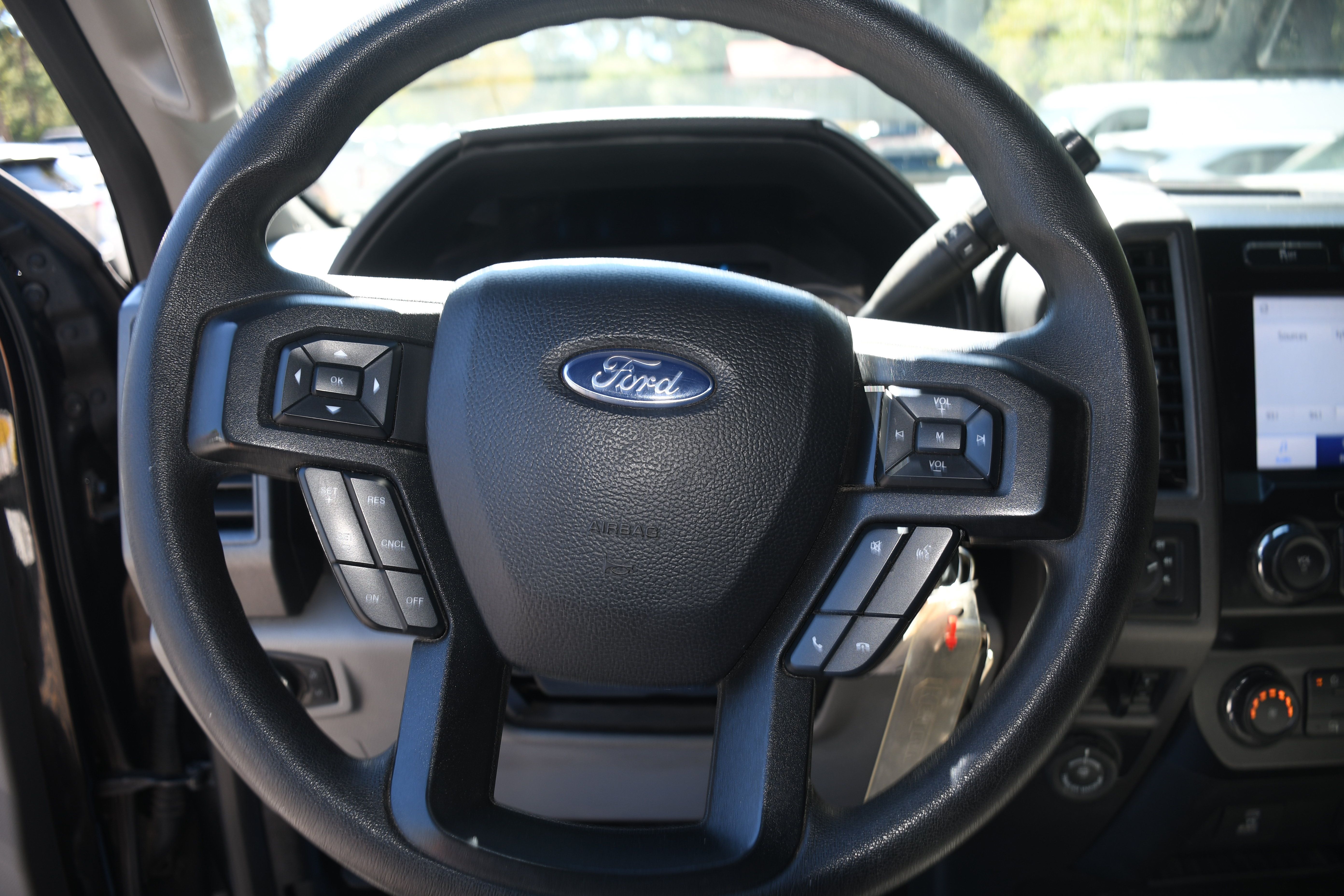 Used 2020 Ford F250 XL w/ STX Appearance Package AWD/4WD image 12