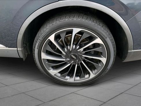 Used 2021 Lincoln Aviator Reserve w/ Equipment Group 201A image 9