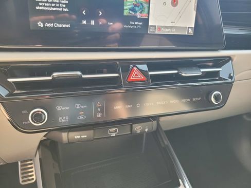 Used 2023 Kia Niro Wave FWD image 24