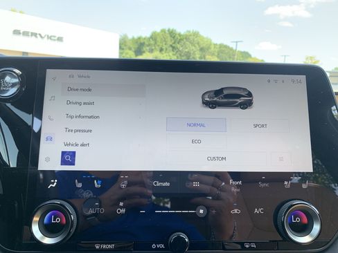 Used 2026 Lexus RX 350 Premium w/ Accessory Package (Z1) FWD image 24