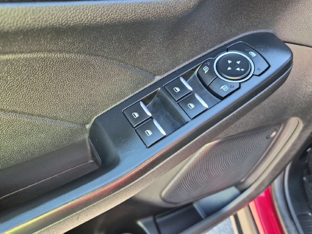 Used 2025 Ford Escape ST-Line AWD/4WD image 13