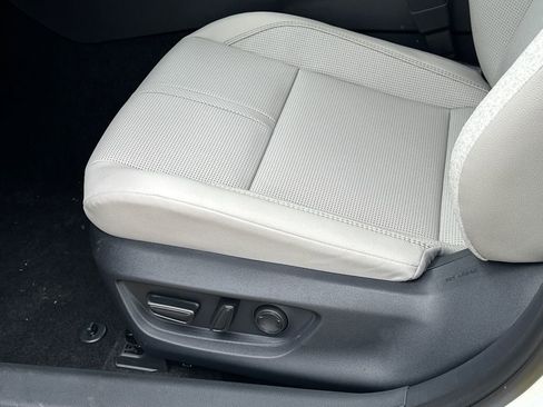 New 2026 Toyota Camry XLE image 18