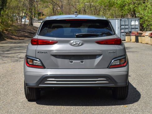 Used 2023 Hyundai Kona SE w/ Cargo Package FWD image 6
