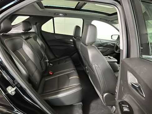 Used 2023 Chevrolet Equinox Premier AWD/4WD image 30