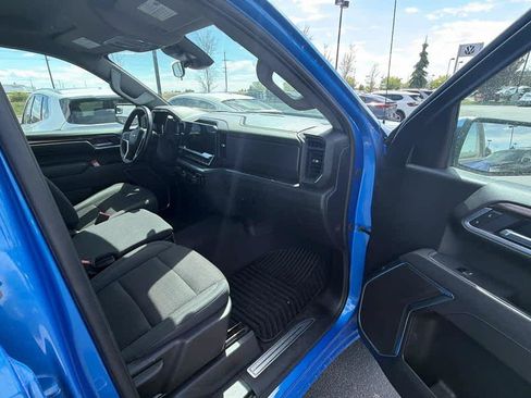 Used 2025 Chevrolet Silverado 1500 LT AWD/4WD image 27