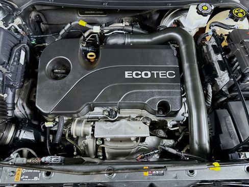 Used 2020 GMC Terrain SLE w/ Driver Convenience Package image 31