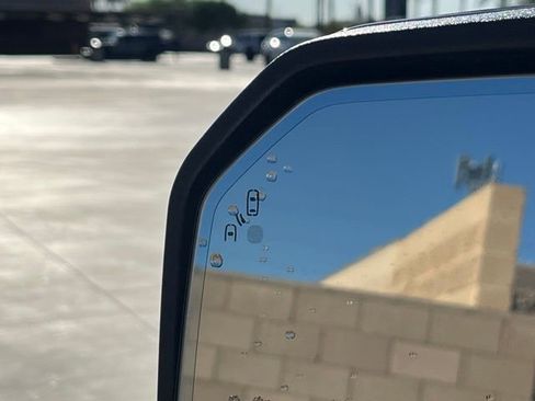 Used 2019 Ford F150 Lariat w/ Equipment Group 502A Luxury image 18