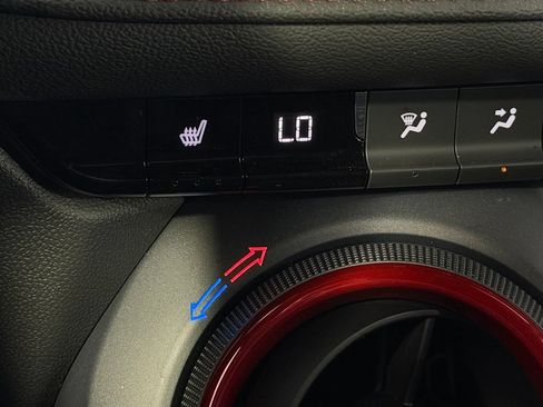 Used 2025 Chevrolet Blazer RS AWD/4WD image 20