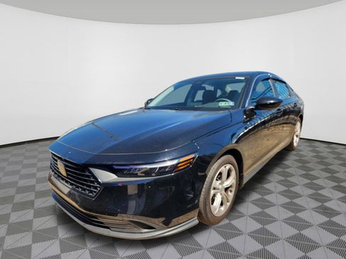 Used 2025 Honda Accord LX image 2