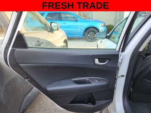 Used 2018 Kia Optima LX image 10