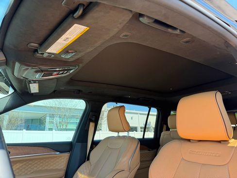 Used 2025 Jeep Grand Cherokee L Summit image 8