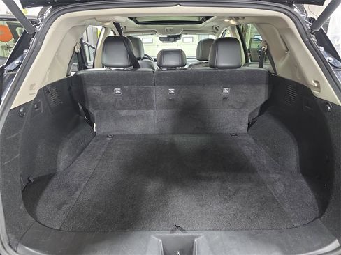 Used 2024 Nissan Murano SL image 12