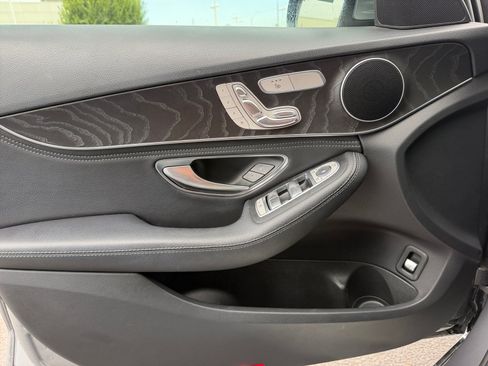 Used 2016 Mercedes-Benz C 300 Sedan image 13