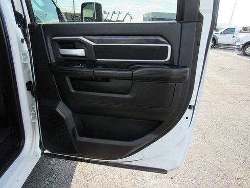 Used 2024 RAM 4500 SLT w/ Quick Order Package 2YG SLT image 18