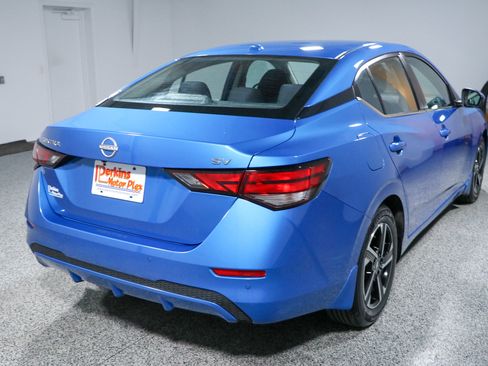 Used 2024 Nissan Sentra SV FWD image 7