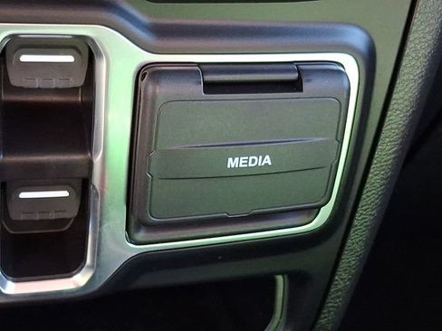 Used 2022 Jeep Wrangler Unlimited Sport AWD/4WD image 27