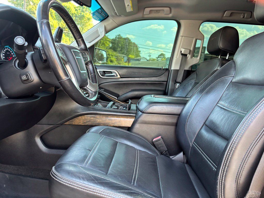 Used 2018 GMC Yukon XL Denali RWD image 19