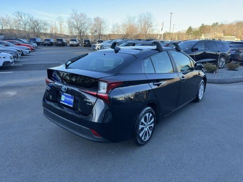 Used 2019 Toyota Prius XLE image 5
