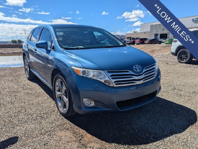 Used 2011 Toyota Venza w/ Premium Pkg #2 FWD image 3