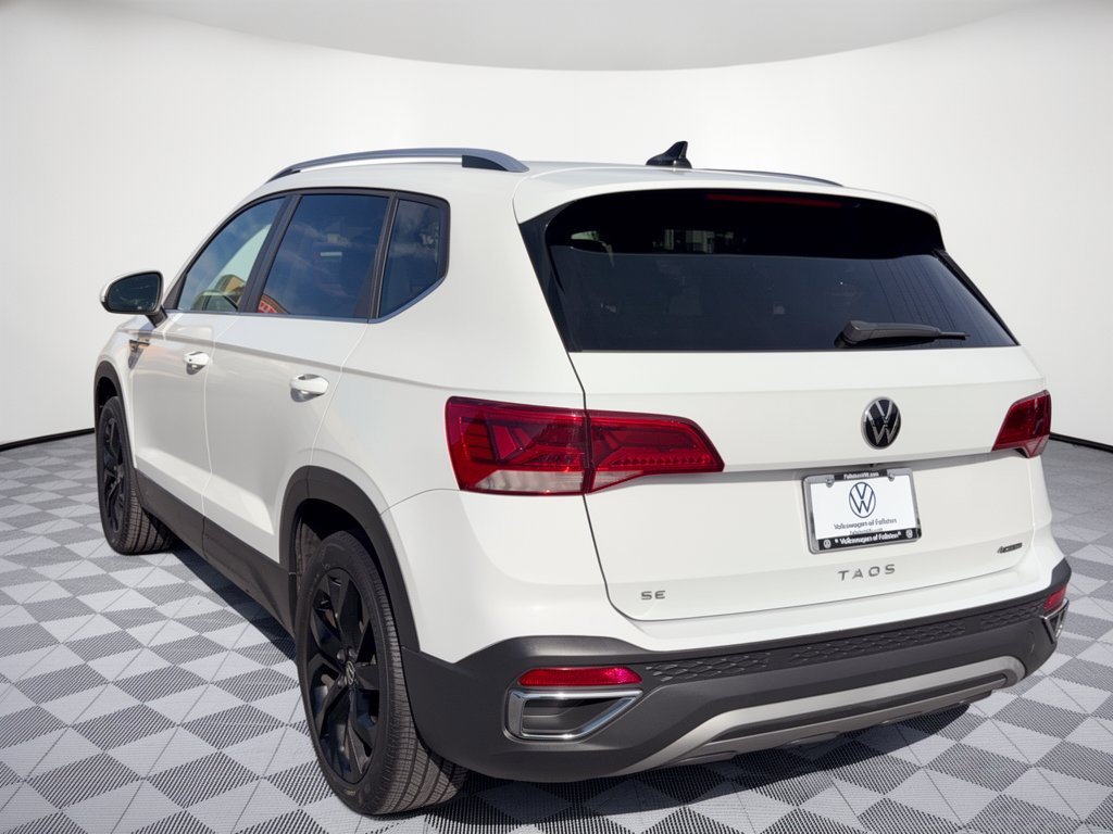 Certified 2022 Volkswagen Taos SE w/ Panoramic Sunroof Package AWD/4WD image 3