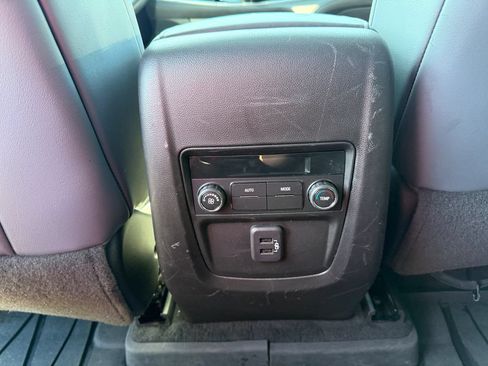 Used 2023 Buick Enclave Essence w/ Experience Buick Package AWD/4WD image 40