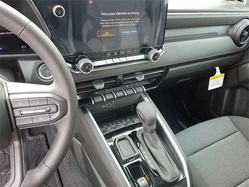 New 2026 Chevrolet Colorado W/T image 7