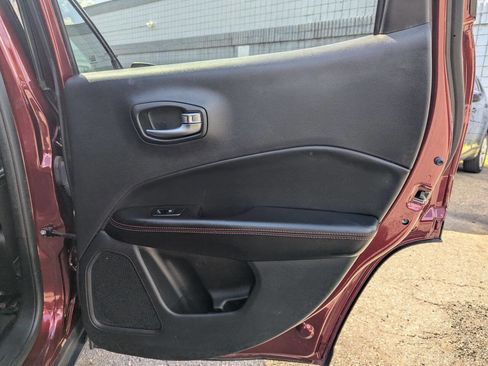 Used 2021 Jeep Compass Trailhawk image 17