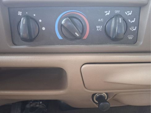 Used 1999 Ford F250 XL image 24