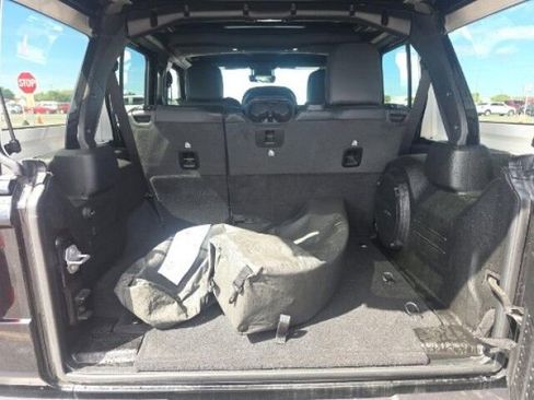 Used 2024 Jeep Wrangler Sahara w/ Technology Group image 12