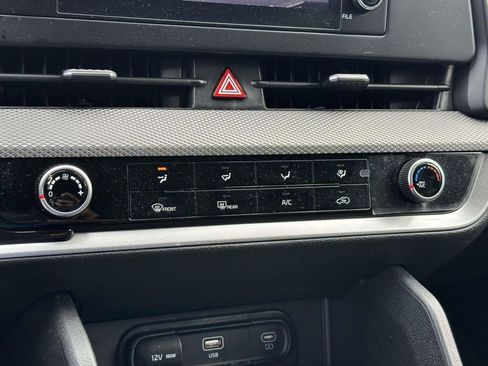 Certified 2024 Kia Sportage LX image 20