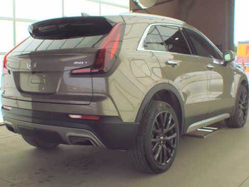 Used 2020 Cadillac XT4 Premium Luxury w/ LPO, Midnight Sport Package AWD/4WD image 5