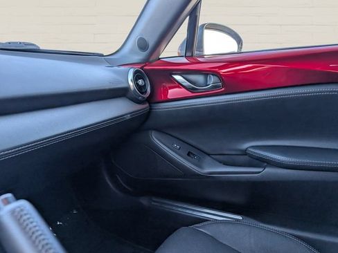 Used 2023 MAZDA MX-5 Miata Grand Touring RWD image 13