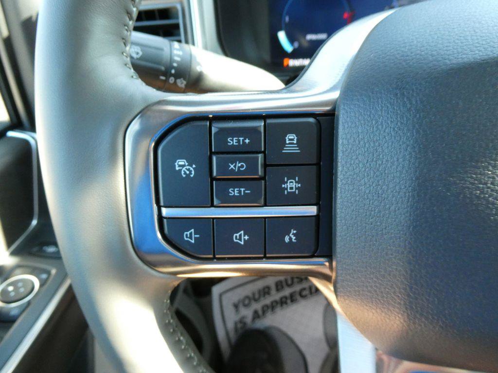 New 2027 Ford F250 Platinum w/ Platinum Plus Package AWD/4WD image 23