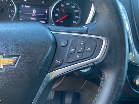 Used 2023 Chevrolet Equinox LT image 24