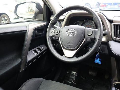 Used 2013 Toyota RAV4 XLE image 16