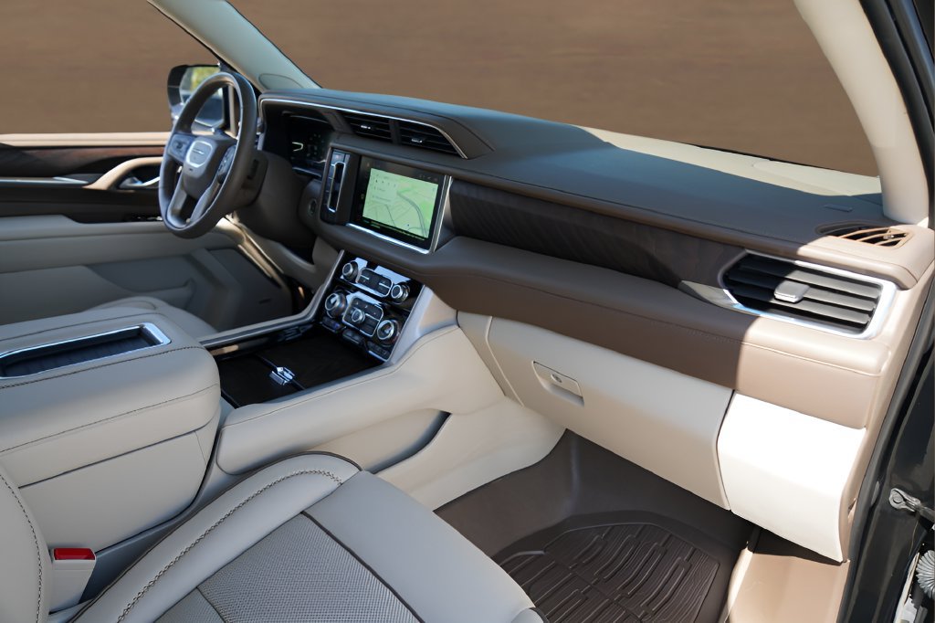 Used 2022 GMC Yukon Denali RWD image 20