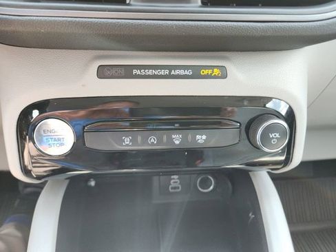 Used 2025 Ford Escape Active w/ Tech Pack #1 FWD image 27