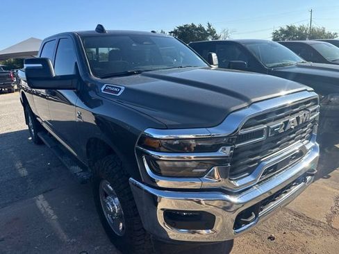 Used 2025 RAM 2500 Tradesman AWD/4WD image 3