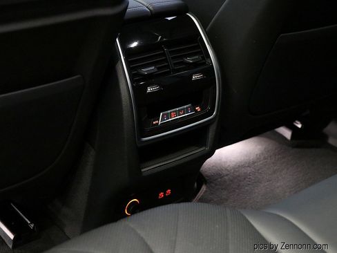 Certified 2023 BMW X7 xDrive40i w/ M Sport Package image 15