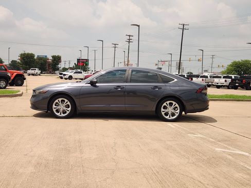Used 2023 Honda Accord LX image 3