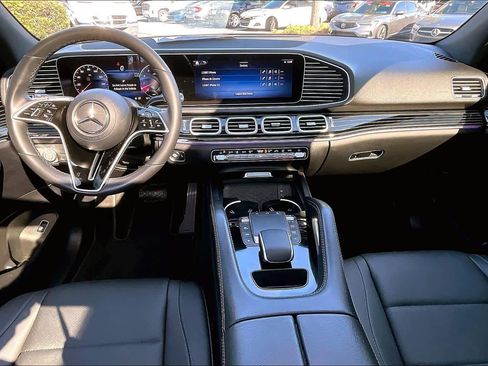 Used 2024 Mercedes-Benz GLE 450 4MATIC w/ AMG Line Exterior image 15