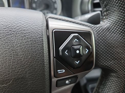 Used 2022 Toyota Tacoma SR5 w/ Trail Edition AWD/4WD image 18