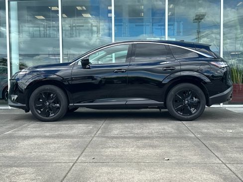 Used 2025 Nissan Murano SV AWD/4WD image 6