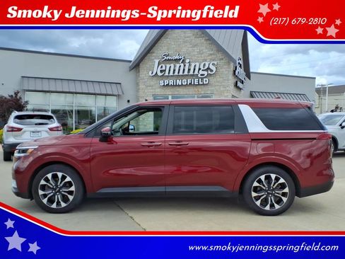 Used 2024 Kia Carnival EX FWD image 1