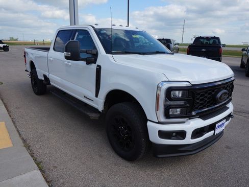 Used 2026 Ford F350 XLT w/ XLT Premium Package AWD/4WD image 5