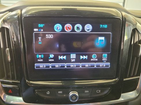 Used 2018 Chevrolet Traverse LT w/ LPO, Black Accent Package AWD/4WD image 25